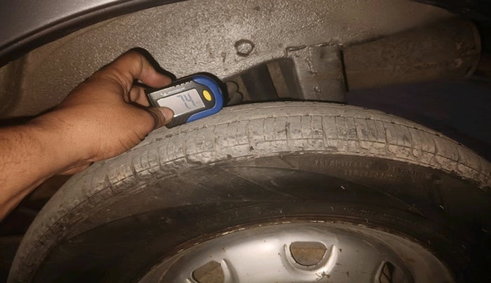 2019 Maruti Eeco 5 STR WITH A/C+HTR CNG, Petrol, Manual, 1,53,662 km, tyre