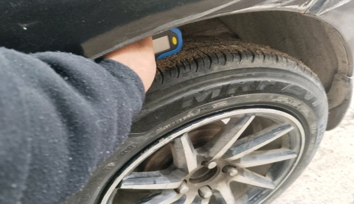 2011 Hyundai i20 SPORTZ 1.2, Petrol, Manual, 1,31,448 km, tyre