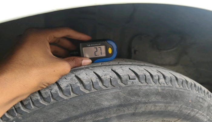 2021 Tata ALTROZ XE PETROL, Petrol, Manual, 63,263 km, tyre