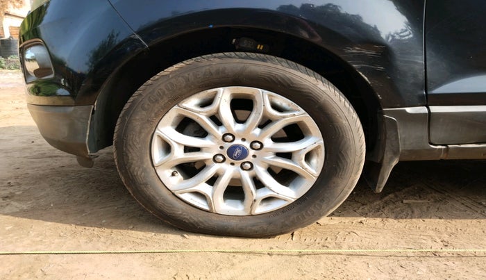 2016 Ford Ecosport TITANIUM 1.5L PETROL AT, Petrol, Automatic, 26,480 km, tyre