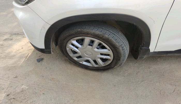 2022 Maruti BREZZA VXI, Petrol, Manual, 16,083 km, tyre