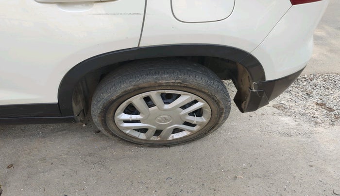 2022 Maruti BREZZA VXI, Petrol, Manual, 16,083 km, tyre