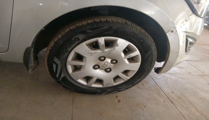 2012 Hyundai i20 MAGNA 1.4 CRDI, Diesel, Manual, 1,14,370 km, tyre