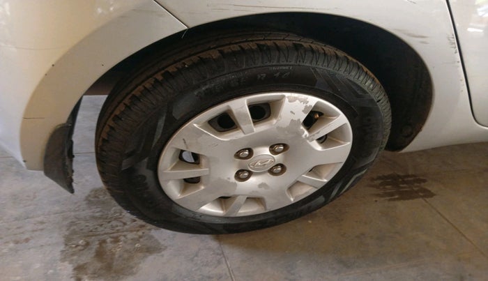 2012 Hyundai i20 MAGNA 1.4 CRDI, Diesel, Manual, 1,14,370 km, tyre