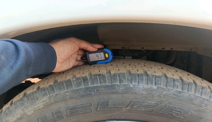 2011 Mahindra Scorpio SLE, Diesel, Manual, 3,24,203 km, tyre