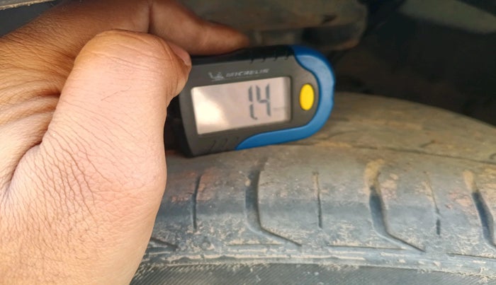 2020 Hyundai VENUE SX(O) 1.4 CRDI, Diesel, Manual, 1,55,052 km, tyre