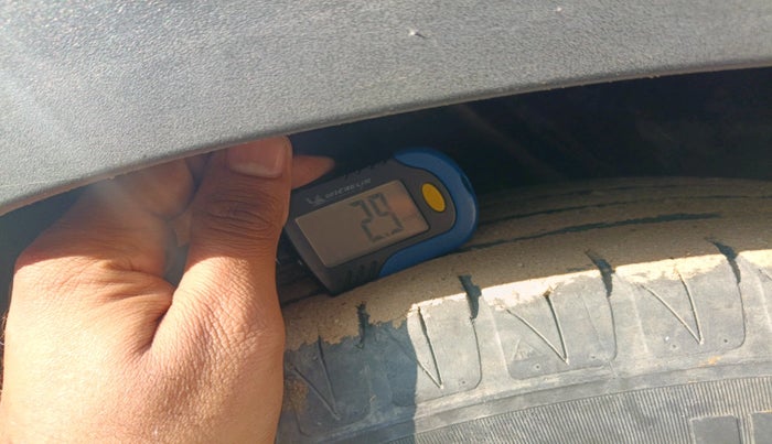 2020 Hyundai VENUE SX(O) 1.4 CRDI, Diesel, Manual, 1,55,052 km, tyre