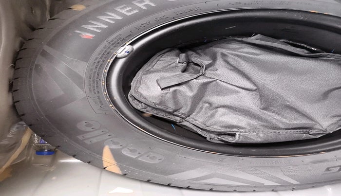 2023 Tata PUNCH ACCOMPLISHED MT, Petrol, Manual, 39,705 km, tyre