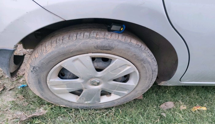 2012 Renault Pulse RXL DIESEL, Diesel, Manual, 1,10,899 km, tyre