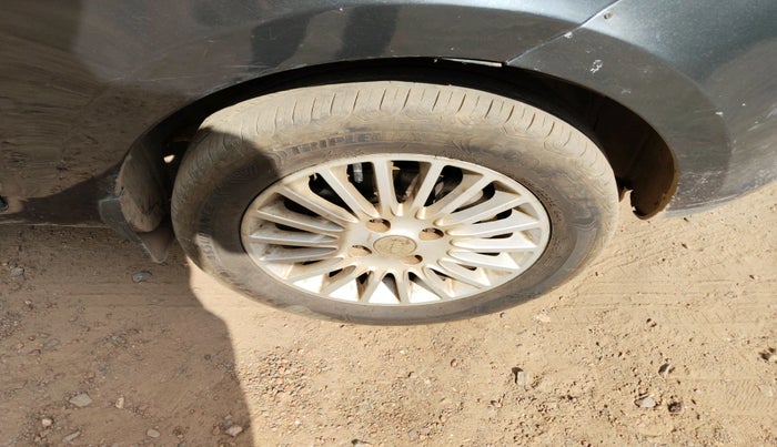 2014 Tata Zest XT PETROL, Petrol, Manual, 1,13,909 km, tyre