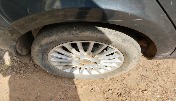 2014 Tata Zest XT PETROL, Petrol, Manual, 1,13,909 km, tyre