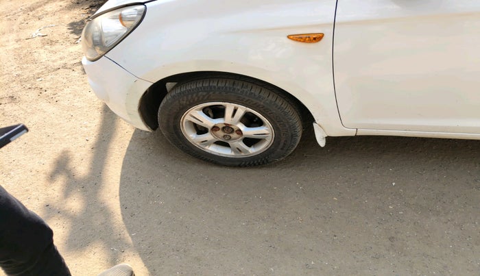 2010 Hyundai i20 ASTA 1.2, Petrol, Manual, 1,05,110 km, tyre
