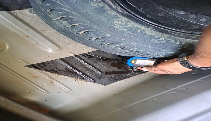 2016 Volkswagen Vento HIGHLINE PETROL AT, Petrol, Automatic, 97,356 km, tyre