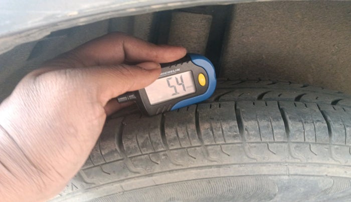 2014 Maruti Swift Dzire VXI, Petrol, Manual, 96,030 km, tyre