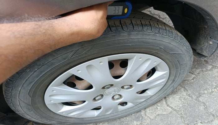 2014 Honda Amaze 1.2L I-VTEC S, Petrol, Manual, 1,21,552 km, tyre