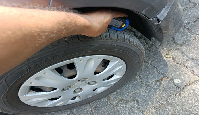 2014 Honda Amaze 1.2L I-VTEC S, Petrol, Manual, 1,21,552 km, tyre