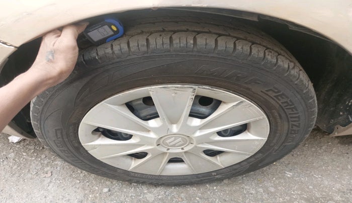 2010 Maruti SX4 VXI CNG, Petrol, Manual, 90,053 km, tyre