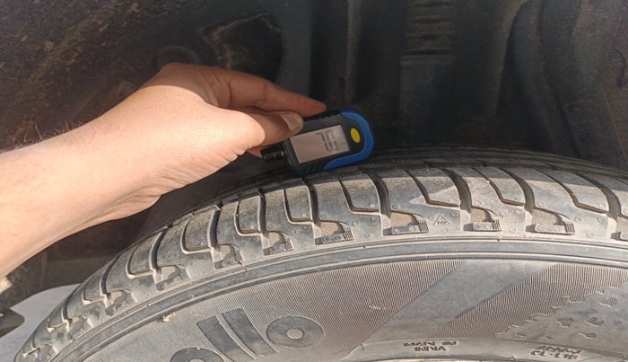 2015 Renault Duster RXL PETROL, Petrol, Manual, 57,328 km, tyre