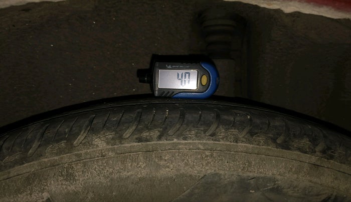 2013 Maruti Swift Dzire VXI, Petrol, Manual, 12,016 km, tyre