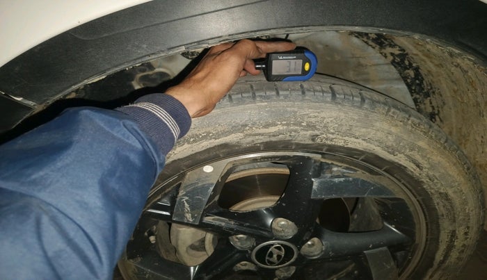 2019 Hyundai VENUE SX (O) 1.5 CRDI, Diesel, Manual, 1,16,038 km, tyre