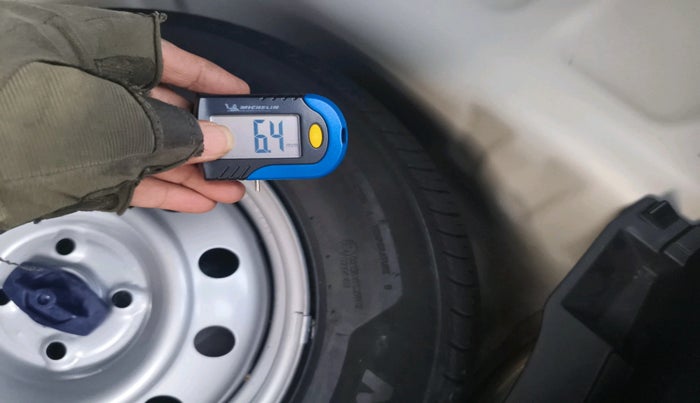 2024 Maruti Swift LXi, Petrol, Manual, 6,964 km, tyre