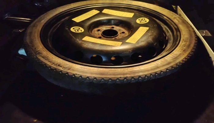 2012 Audi A6 2.0 TDI PREMIUM, Diesel, Automatic, 1,19,685 km, tyre