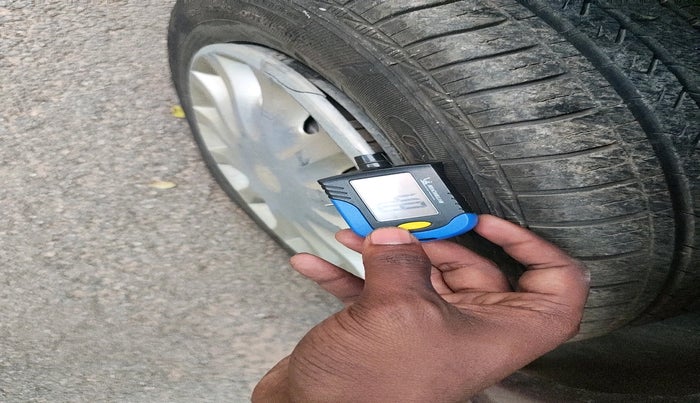 2010 Tata Indigo ECS LX TDI, Diesel, Manual, 75,203 km, tyre