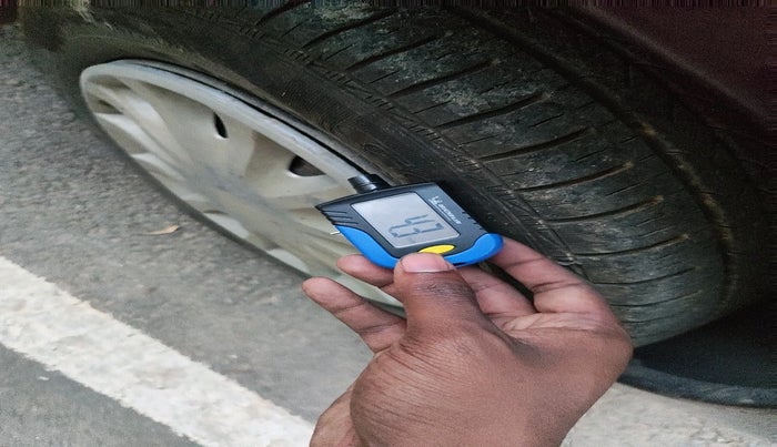 2010 Tata Indigo ECS LX TDI, Diesel, Manual, 75,203 km, tyre