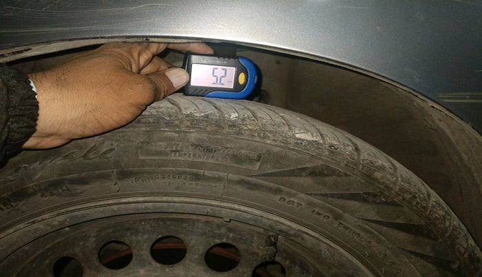 2016 Maruti Wagon R 1.0 LXI CNG, Petrol, Manual, 1,40,166 km, tyre