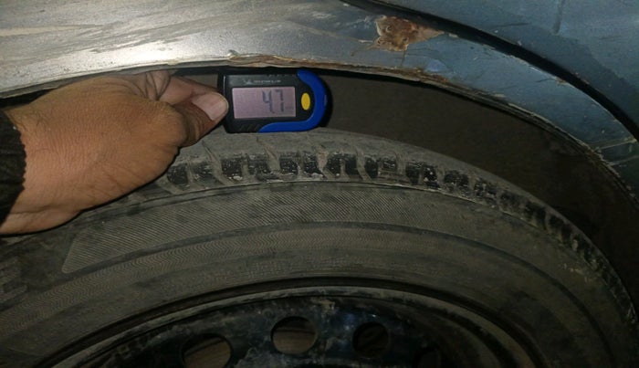 2016 Maruti Wagon R 1.0 LXI CNG, Petrol, Manual, 1,40,166 km, tyre