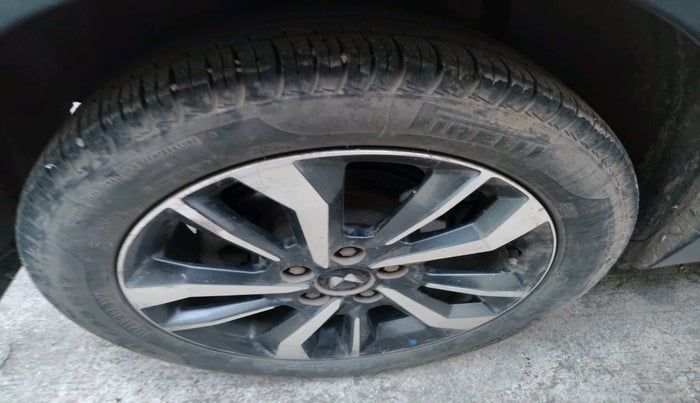 2019 Mahindra XUV300 W8 (O) 1.5 DIESEL AMT, Diesel, Automatic, 89,438 km, tyre