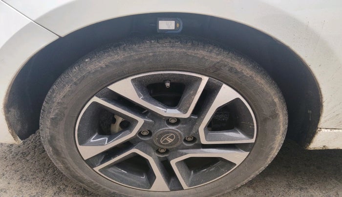 2023 Tata Tiago XZA PLUS PETROL, Petrol, Automatic, 17,977 km, tyre