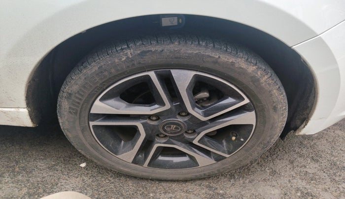 2023 Tata Tiago XZA PLUS PETROL, Petrol, Automatic, 17,977 km, tyre