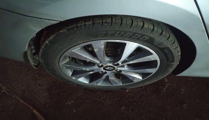 2013 Hyundai Verna FLUIDIC 1.6 VTVT SX, Petrol, Manual, 1,25,975 km, tyre