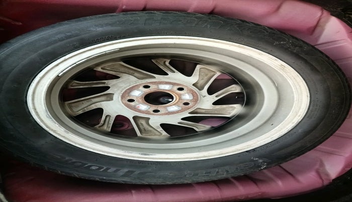 2019 Honda Civic 1.8L I-VTEC V CVT, Petrol, Automatic, 83,926 km, tyre