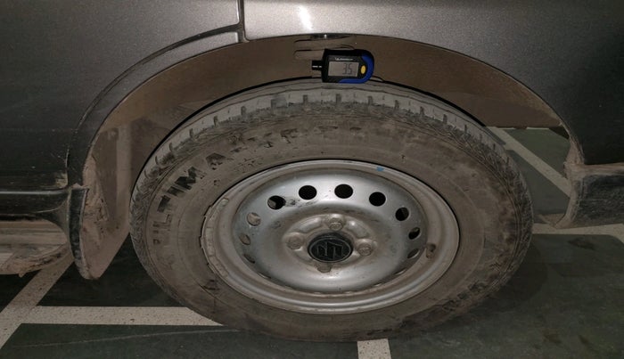 2023 Maruti Eeco 5 STR AC CNG, Petrol, Manual, 72,142 km, tyre