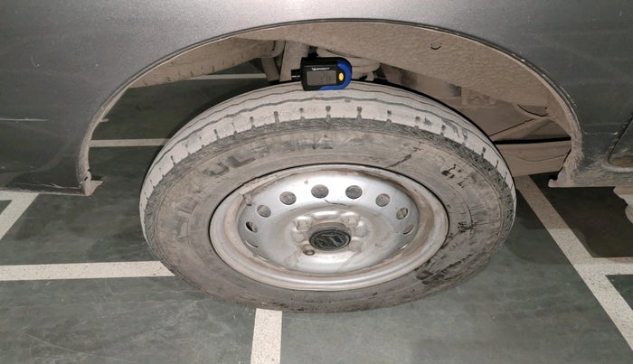 2023 Maruti Eeco 5 STR AC CNG, Petrol, Manual, 72,142 km, tyre