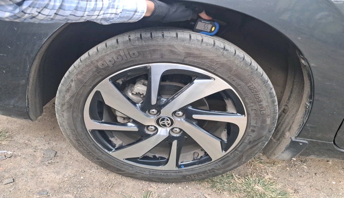 2024 Toyota Glanza G E-CNG, Petrol, Manual, 14,369 km, tyre