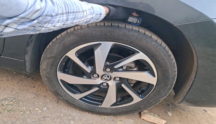 2024 Toyota Glanza G E-CNG, Petrol, Manual, 14,369 km, tyre