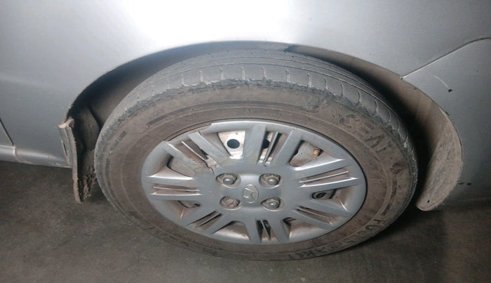 2013 Hyundai Santro Xing GLS PLUS AUDIO, Petrol, Manual, 1,26,486 km, tyre