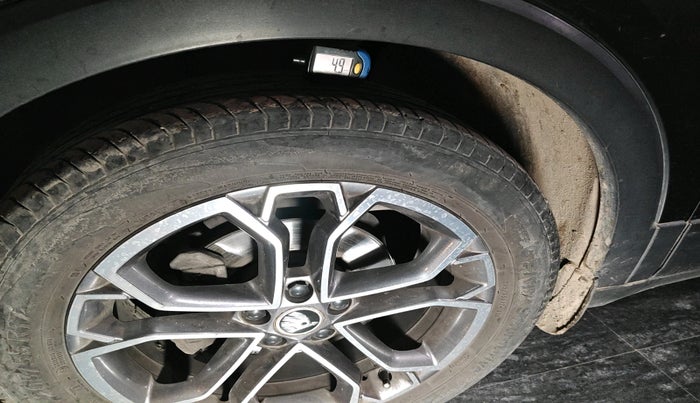 2022 Skoda KUSHAQ STYLE 1.0L TSI AT (6 AIRBAGS), Petrol, Automatic, 25,481 km, tyre