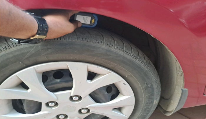 2014 Hyundai Xcent S 1.2, Petrol, Manual, 1,15,354 km, tyre