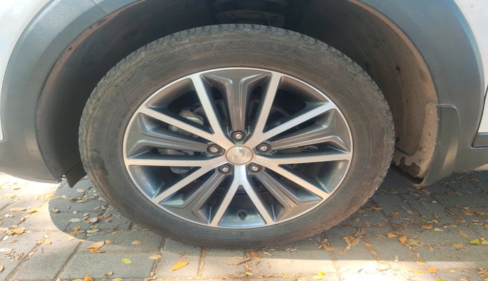 2018 Hyundai Tucson 2WD AT GL PETROL , Petrol, Automatic, 1,32,082 km, tyre