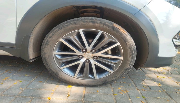 2018 Hyundai Tucson 2WD AT GL PETROL , Petrol, Automatic, 1,32,082 km, tyre