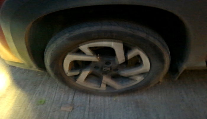 2023 Nissan MAGNITE XV PREMIUM, Petrol, Manual, 40,609 km, tyre