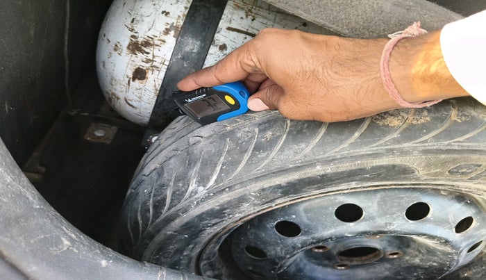 2013 Hyundai i20 MAGNA 1.2, Petrol, Manual, 1,38,431 km, tyre