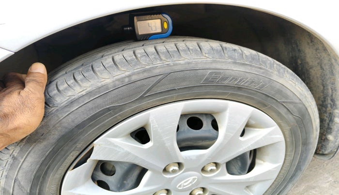 2016 Hyundai Grand i10 MAGNA 1.2 KAPPA VTVT, Petrol, Manual, 57,921 km, tyre