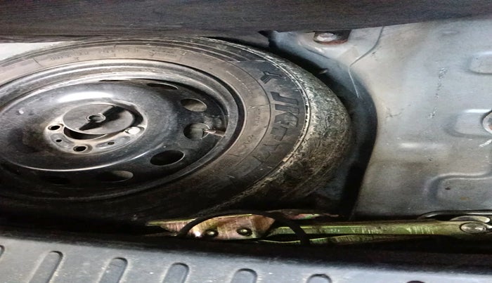 2011 Tata Indica Vista VX QUADRAJET, Diesel, Manual, 1,38,392 km, tyre