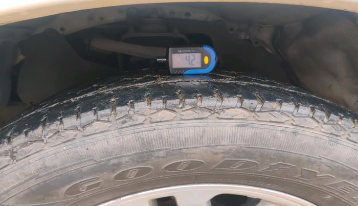 2014 Toyota Fortuner 3.0 4X2 MT, Diesel, Manual, 1,75,775 km, tyre