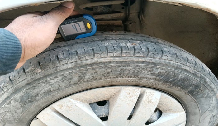 2014 Maruti Alto 800 LXI CNG, Petrol, Manual, 79,428 km, tyre